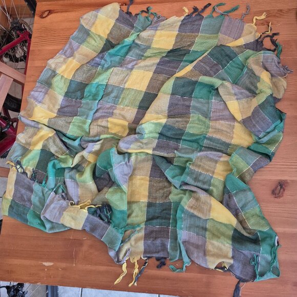 Lot of 13 light scarves - Picture 6 of 14